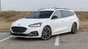 Ford Focus 1.5 EcoBlue Start-Stopp-System ST-LINE DESIGN 2019