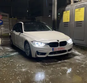 BMW 3 Series F30/F31/F34 [2011 - 2019] 318d Aut. Luxury Line 2014