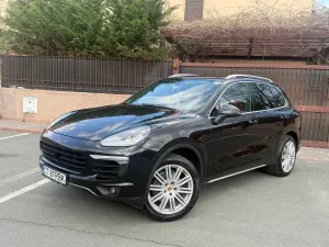 Porsche Cayenne Platinum Edition 2015