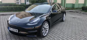 Tesla Model 3 2019
