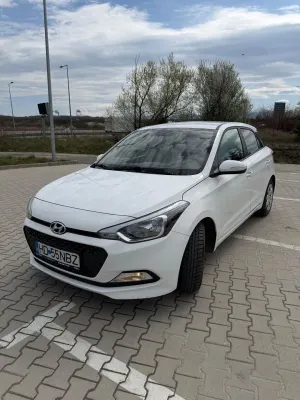 Hyundai i20 II [2014 - 2020] 1.1 CRDi M/T Confort 2016