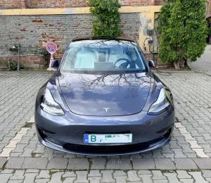 Tesla Model 3 Standard Reichweite Plus Hinterradantrieb 2020
