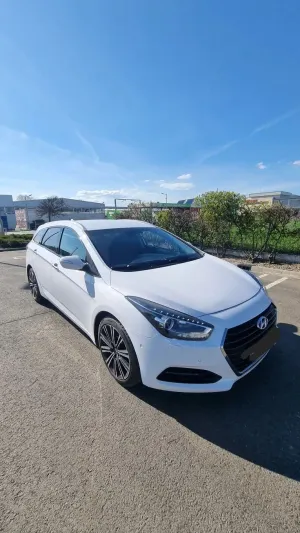Hyundai i40 1.7 CRDI CW 7DCT ISG Supreme Pack+ 2017