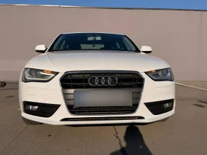 Audi A4 B8 [2007 - 2015] 2.0 TDI DPF Attraction 2012