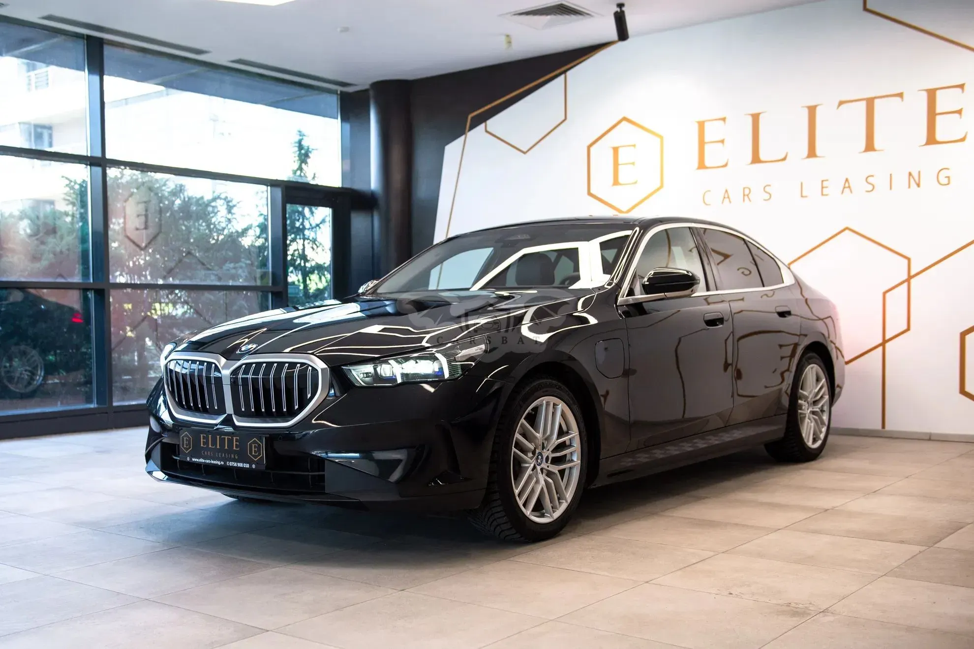BMW 5 Series 530e AT PHEV 2024