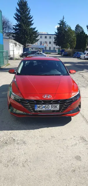 Hyundai Elantra VII [2020 - Prezent] 1.6 l 123 CP CVT Highway 2022