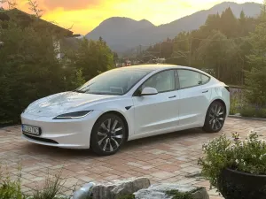 Tesla Model 3 2024