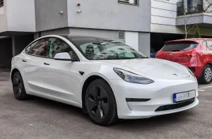 Tesla Model 3 2023