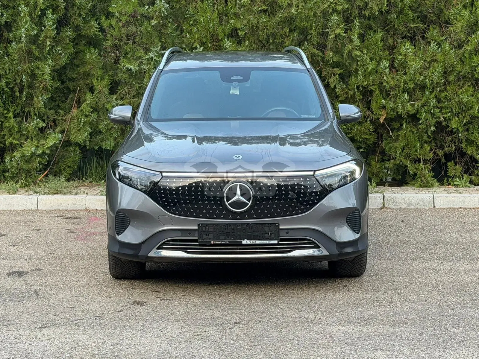 Mercedes-Benz EQB 2024
