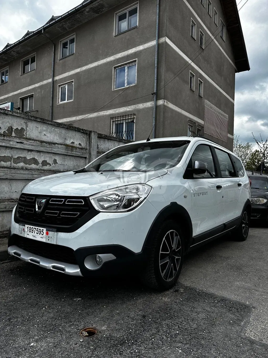 Dacia Lodgy 1.5 dCi 90 CP Stepway 2019