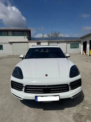 Porsche Cayenne Standard 2019