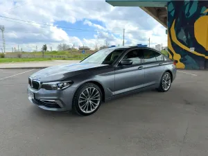 BMW 5 Series G30/G31 [2017 - 2023] 518d Aut. Luxury Line 2019