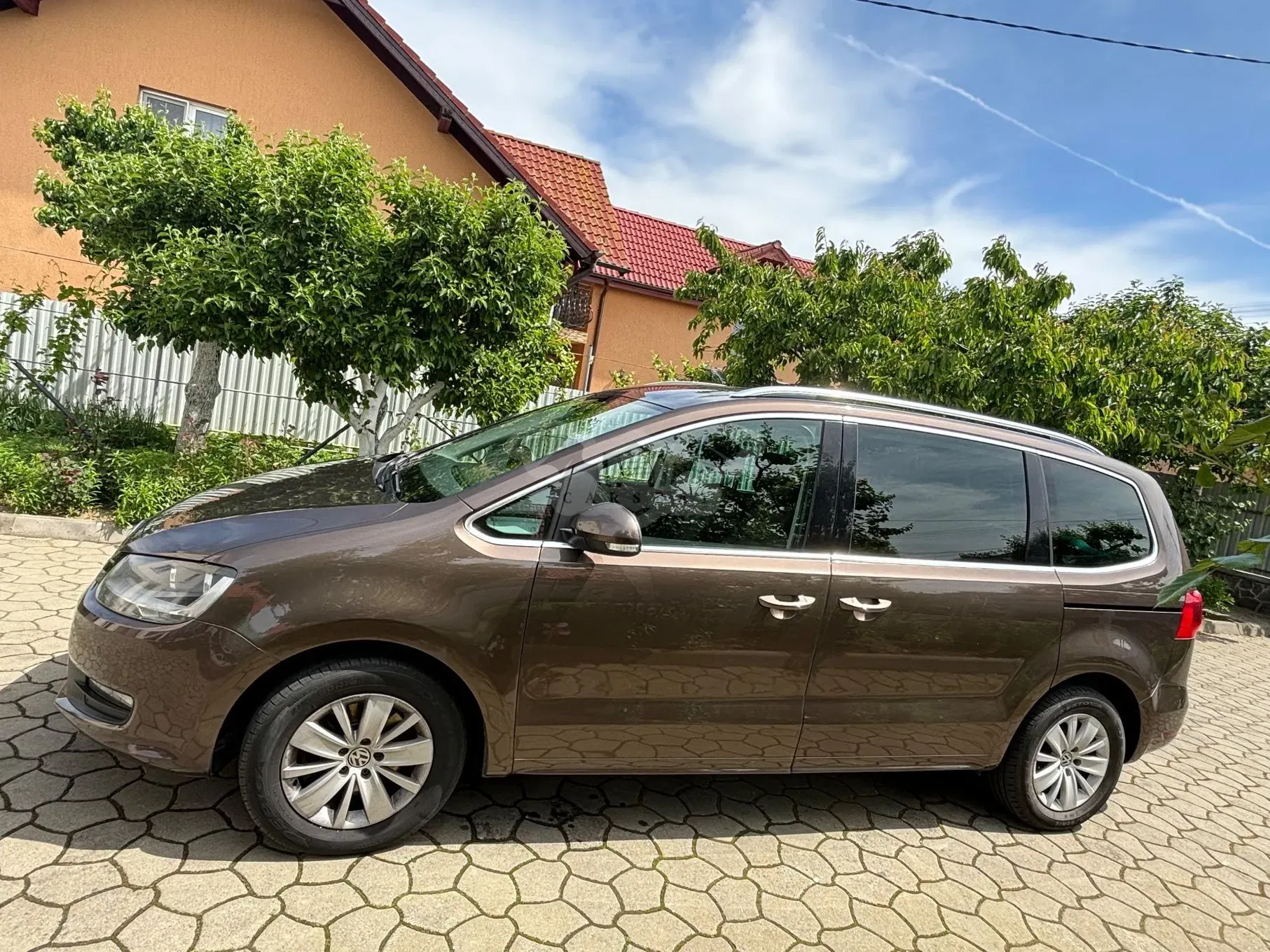 Volkswagen Sharan II [2010 - Prezent] 2.0 TDI DSG Blue Motion Style 2013