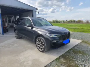 BMW X7 M50i 2021