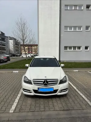 Mercedes-Benz C W204 [2007 - 2015] 200 CDI DPF Automatik BlueEFFICIENCY Avantgarde 2012