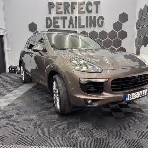 Porsche Cayenne 2016