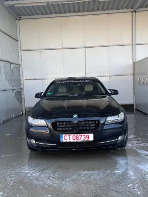 BMW 5 Series F10/F11/F07 [2010 - 2017] 520d Aut. Luxury Line 2011