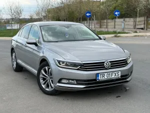Volkswagen Passat B8 [2014 - Prezent] 2.0 TDI (BlueMotion Technology) Highline 2015