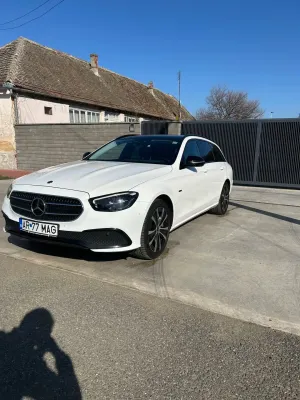 Mercedes-Benz E W213 [2016 - 2023] 300 de 9G-TRONIC Night Edition 2021