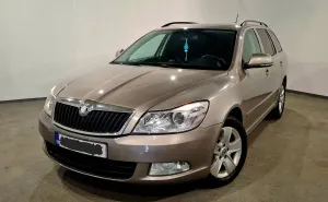 Skoda Octavia II [2004 - 2013] 1.6 TDI DPF Ambition 2011