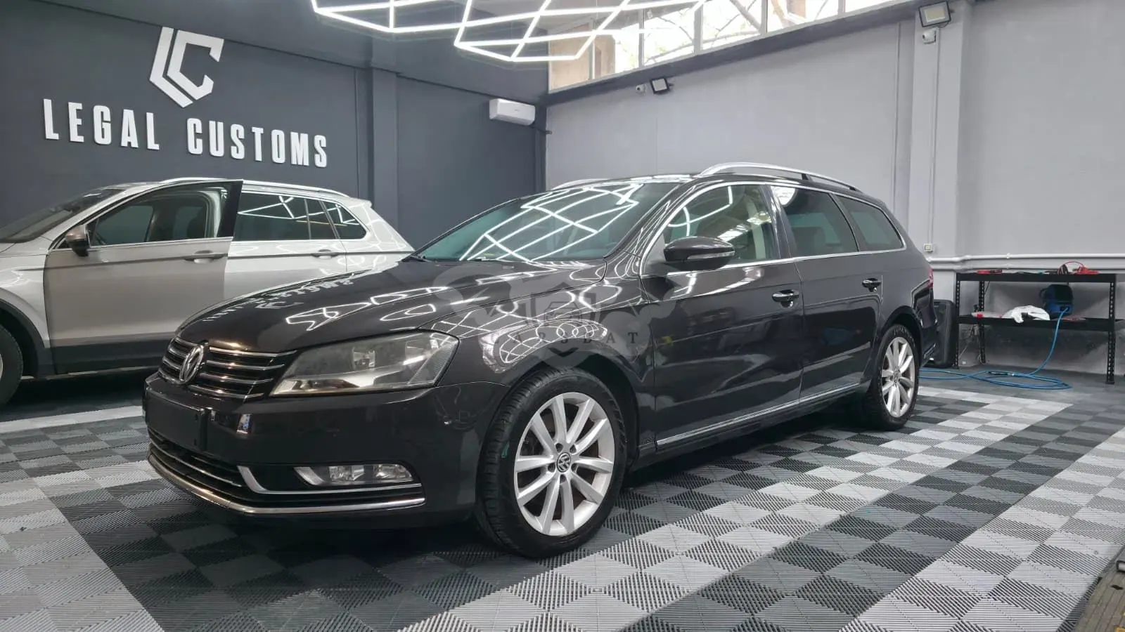 Volkswagen Passat 2.0 TDI 4Motion BlueMotion Technology Highline 2011