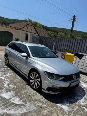 Volkswagen Passat B8 [2014 - Prezent] 2.0 TDI DSG 4Motion R Executive 2017
