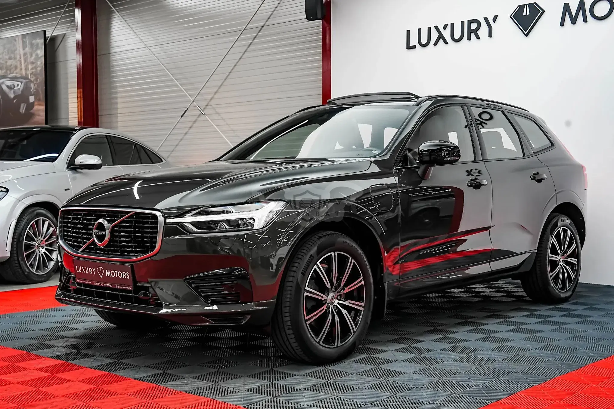 Volvo XC60 II [2017 - Prezent] ver-t8-twin-engine-awd-r--design 2020