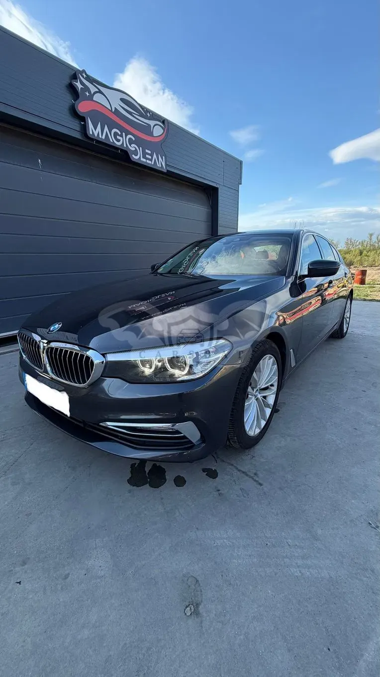 BMW 5 Series G30/G31 [2017 - 2023] 520d Aut. Luxury Line 2017