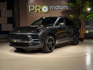 Porsche Macan Standard 2021