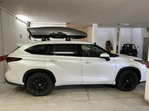 Toyota Highlander III [2020 - Prezent] 2.5 L Dynamic Force 248CP Luxury Pearly 2023