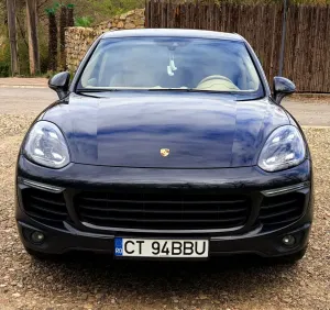 Porsche Cayenne Platinum Edition 2016