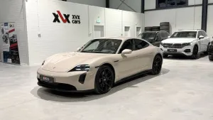 Porsche Taycan GTS Sport 2022