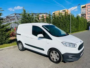 Ford Transit Courier 2017