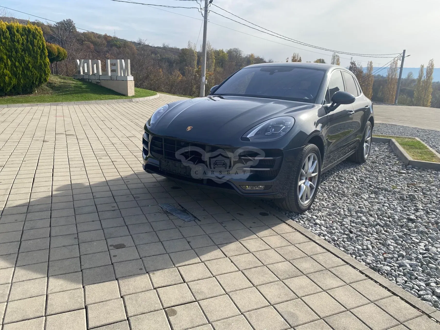 Porsche Macan Turbo PDK mit Performance Paket 2017