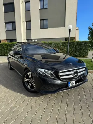 Mercedes-Benz E W213 [2016 - 2023] 220 d 9G-TRONIC 2017