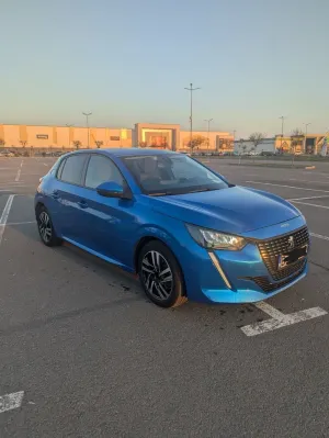 Peugeot 208 II [2019 - Prezent] 1.2 L PureTech STT Allure 2021