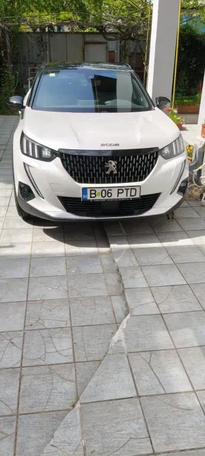 Peugeot 2008 II [2019 - Prezent] 1.2 L PureTech STT EAT8 GT Line 2020