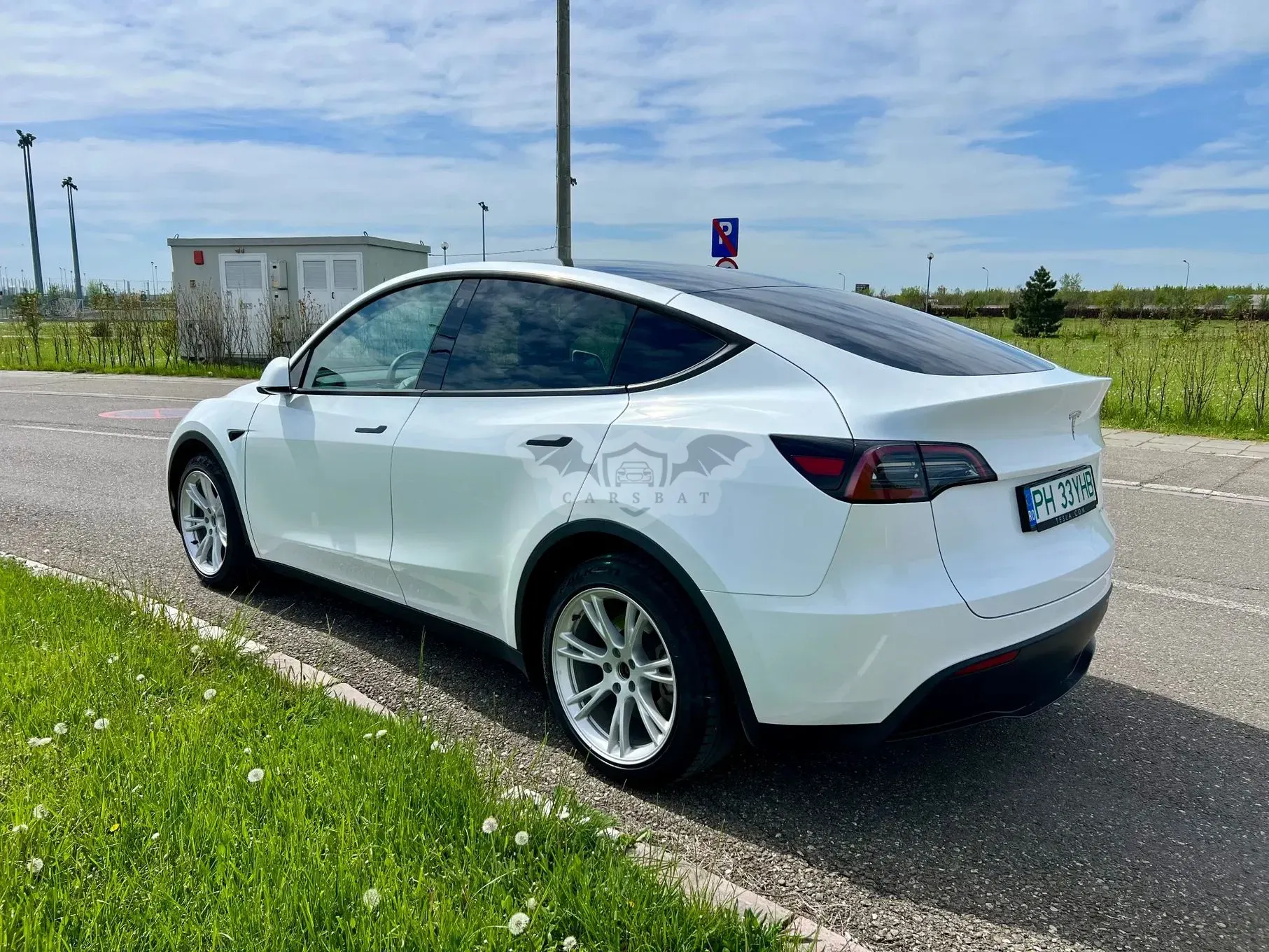 Tesla Model Y 2023
