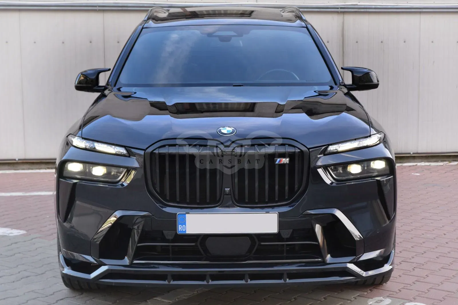 BMW X7 M60i xDrive AT MHEV 2024