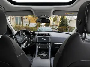 Jaguar F-Pace 2017