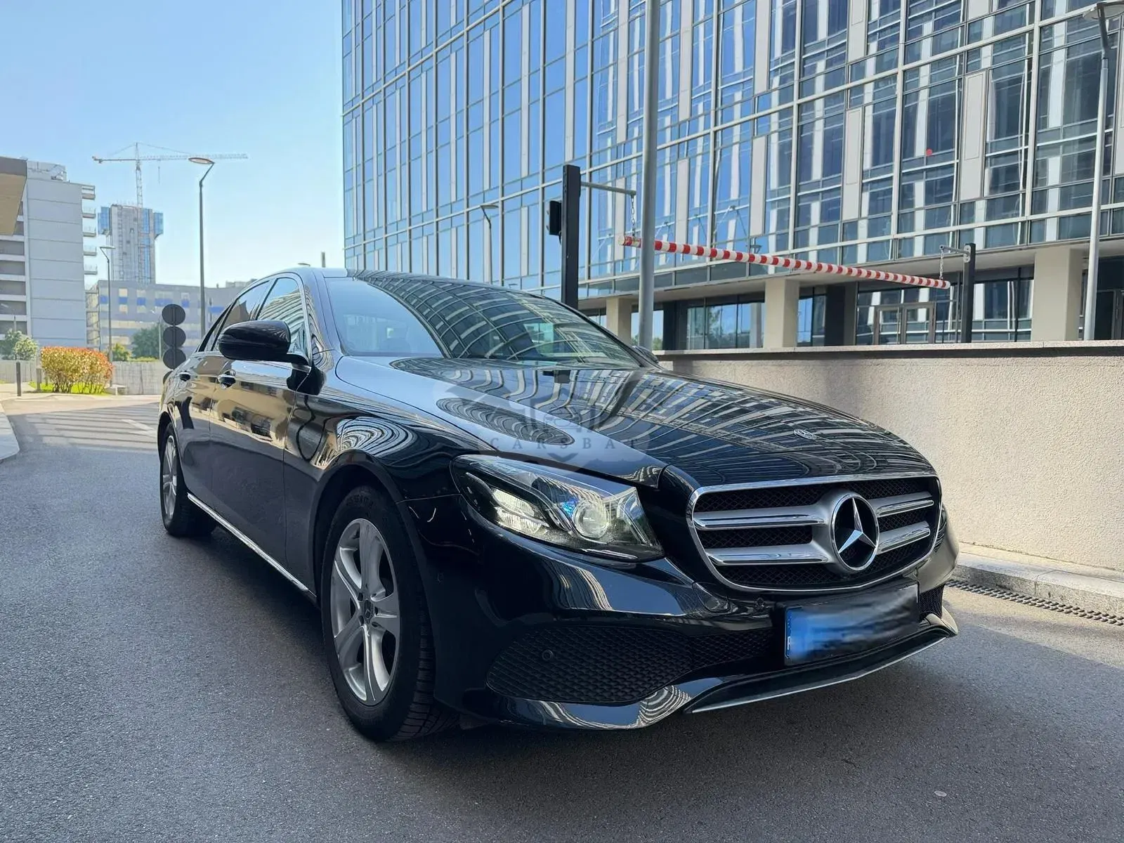 Mercedes-Benz E W213 [2016 - 2023] 200 9G-TRONIC Avantgarde 2017