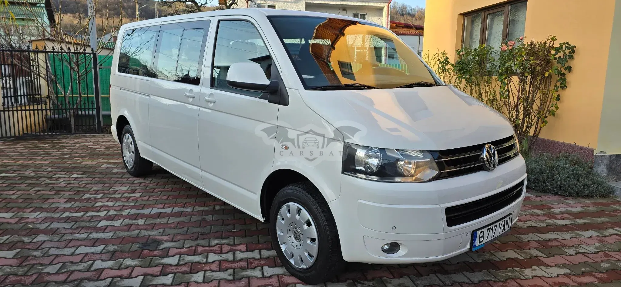 Volkswagen Caravelle 2011