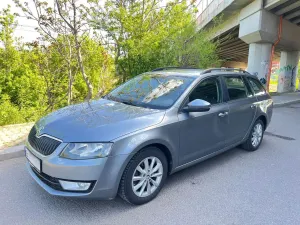 Skoda Octavia 1.6 TDI DPF Ambition 2013