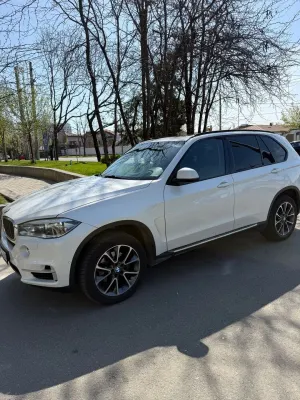 BMW X5 F15 [2013 - 2018] ver-xdrive25d-sport--aut- 2014