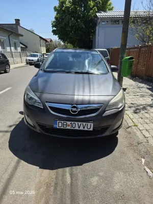Opel Astra J [2009 - 2018] 1.7 CDTI 2011