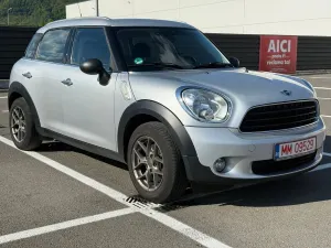 Mini Countryman One D 2013