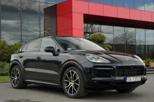 Porsche Cayenne Standard 2021