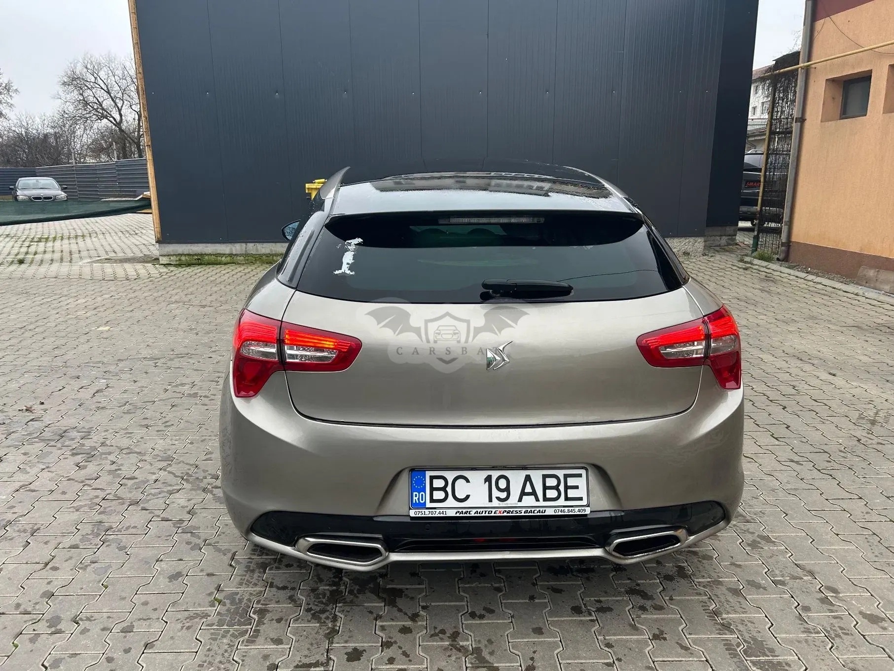 Citroën DS5 2.0 HDI BVM6 So Chic 2012