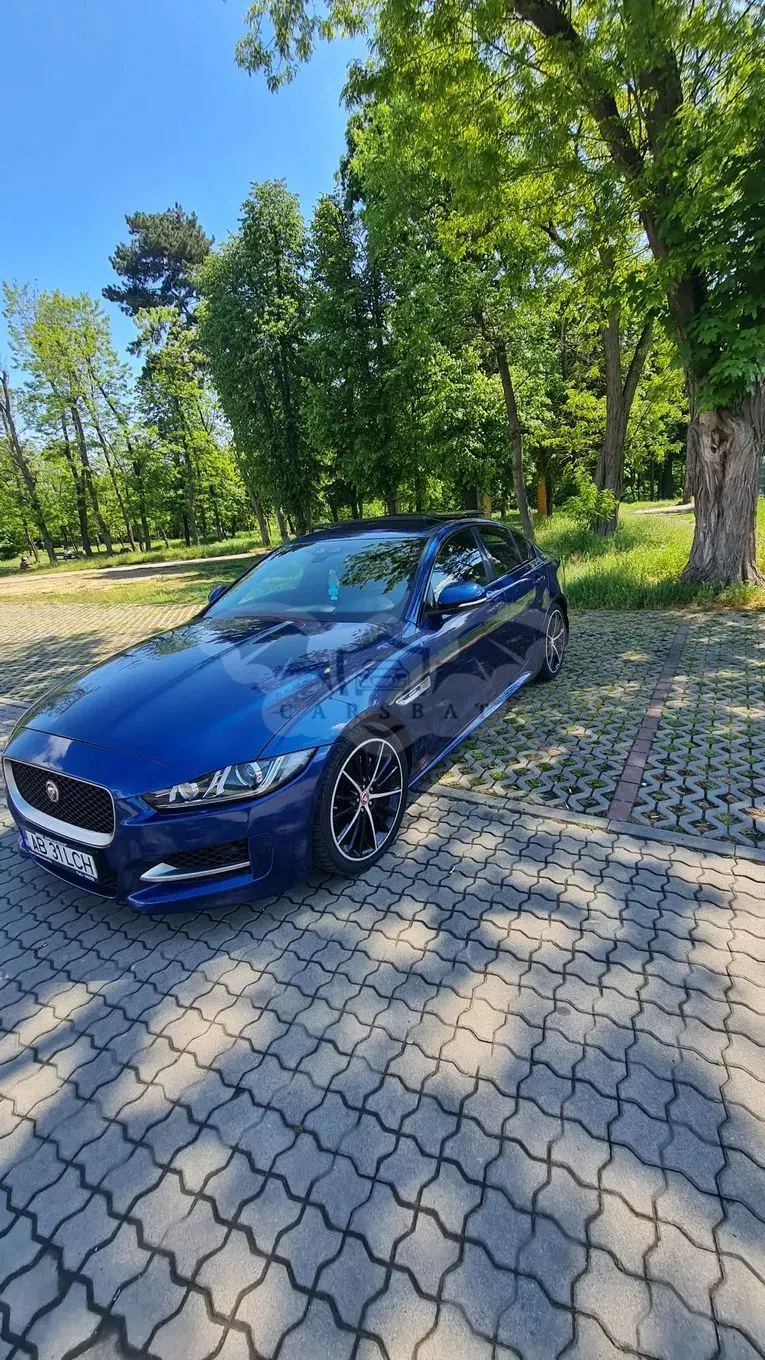 Jaguar XE 2.0 R-Sport 2016