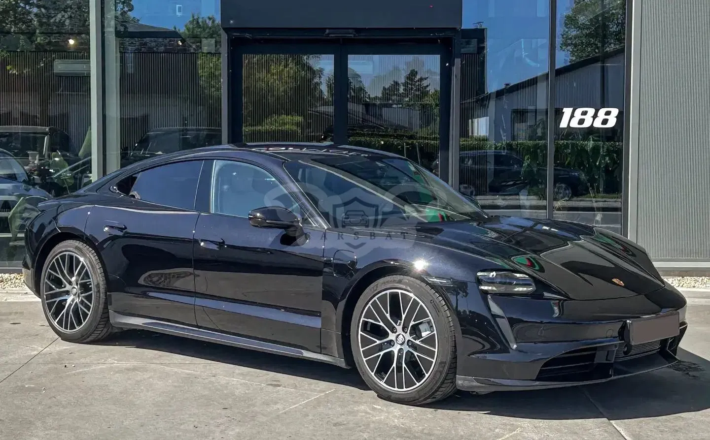 Porsche Taycan Turbo 2021